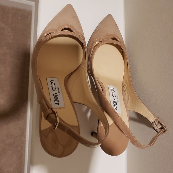 Gorgeous and Delicate Sandals - Picture 2 of 6